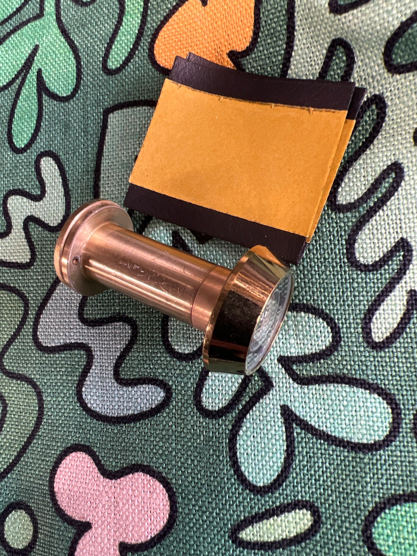 Polished brass 180. Door viewer with intumescent