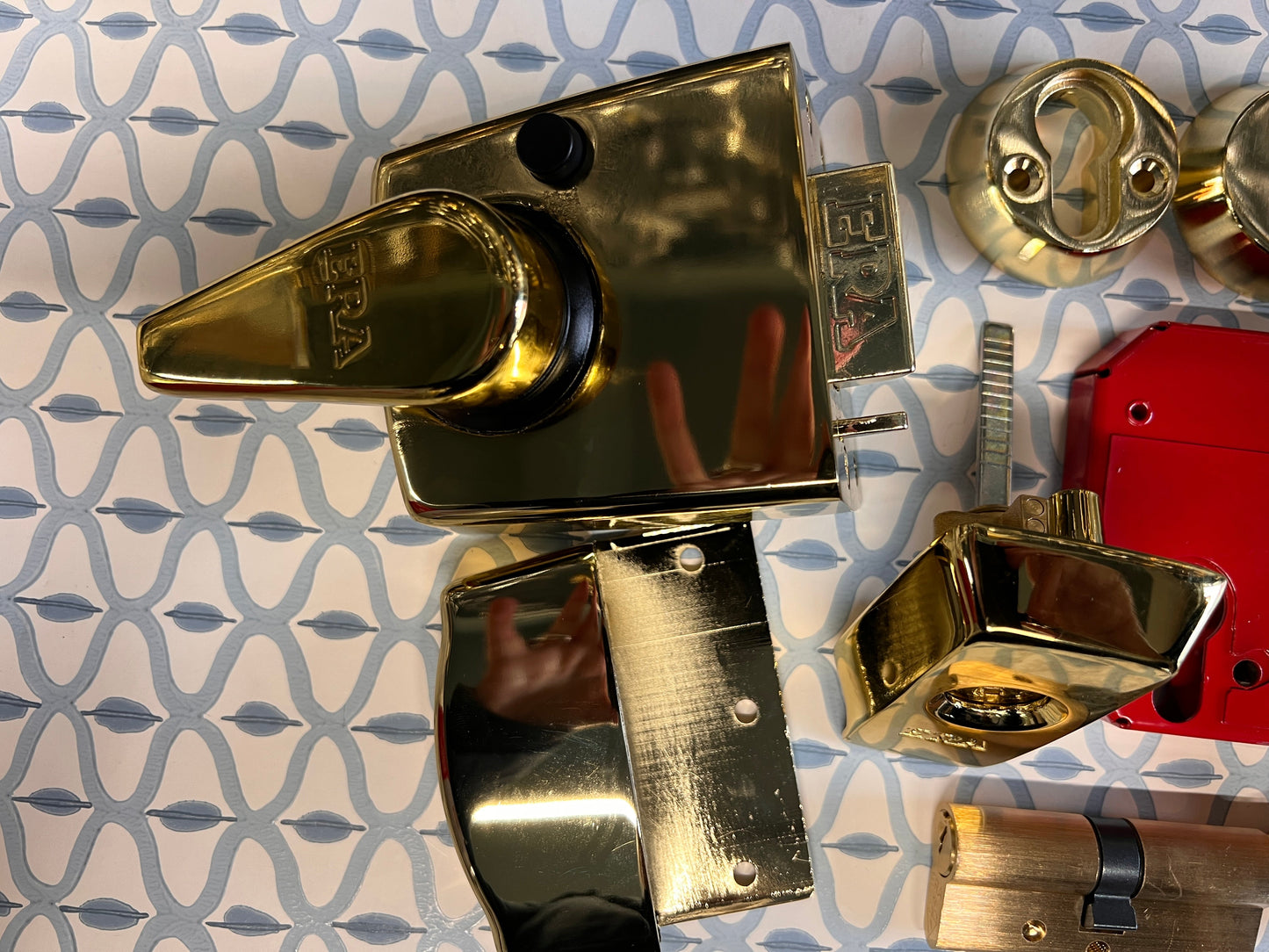 Era pair of polished brass British Standard locks, keyed alike (Thumbturn escape version)