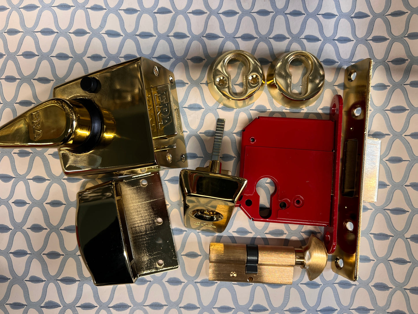 Era pair of polished brass British Standard locks, keyed alike (Thumbturn escape version)