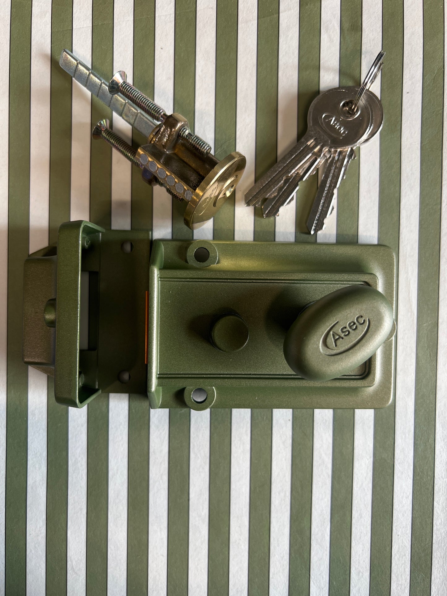 Traditional green 60mm nightlatch
