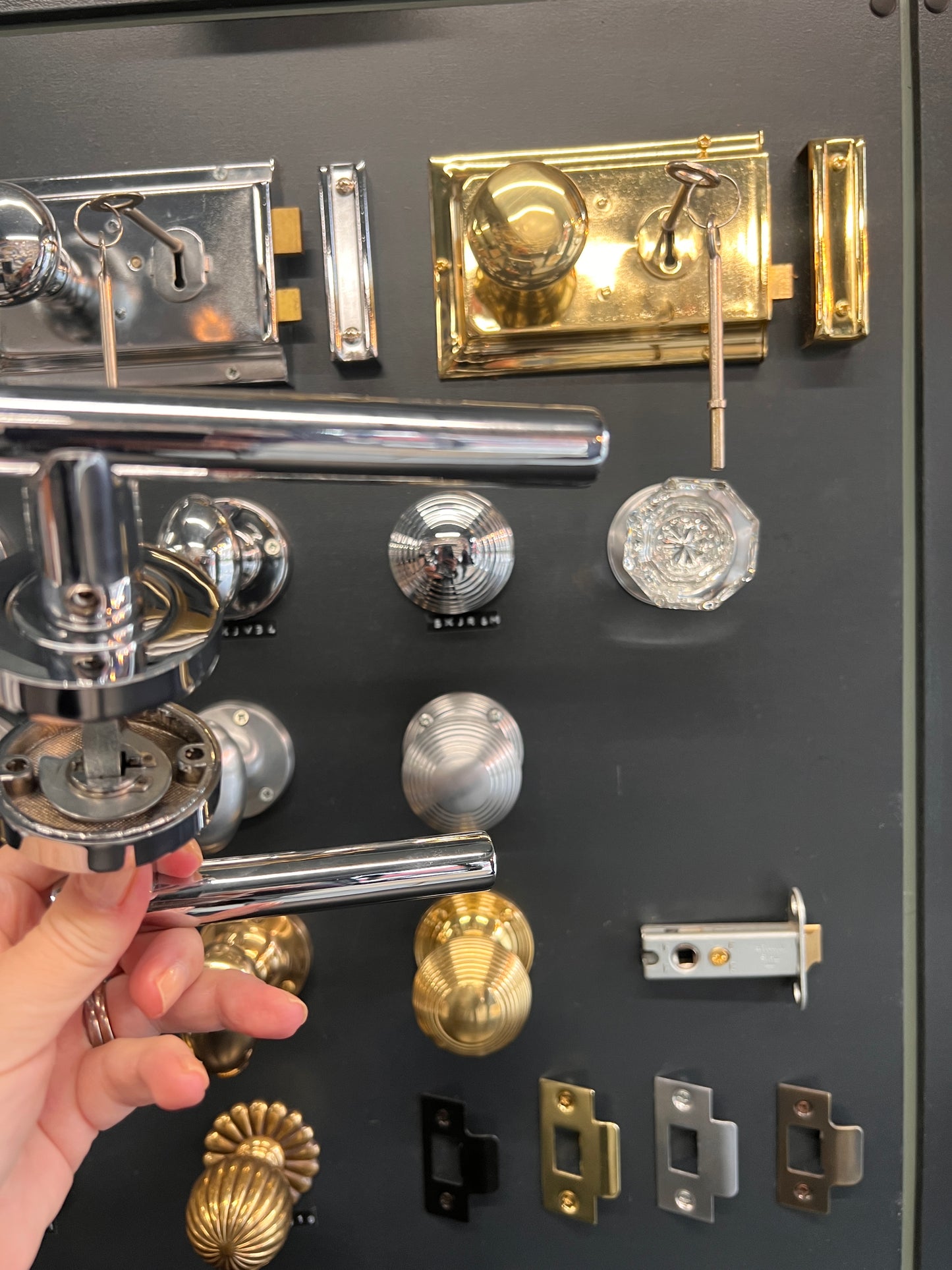 Polished chrome straight lever on rose handles
