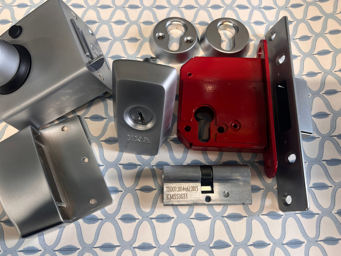 Era pair of British Standard locks, keyed alike
