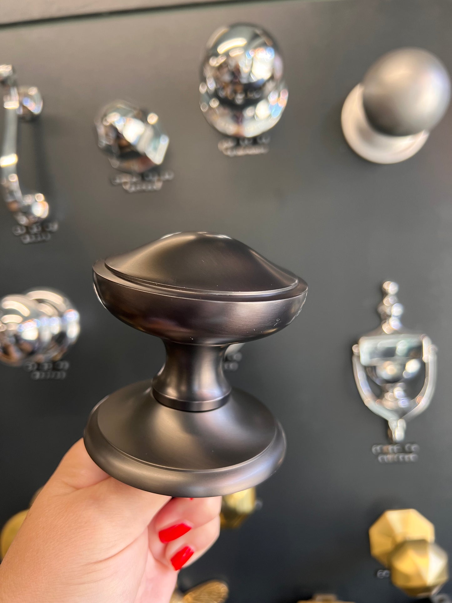 Matt bronze centre door knob