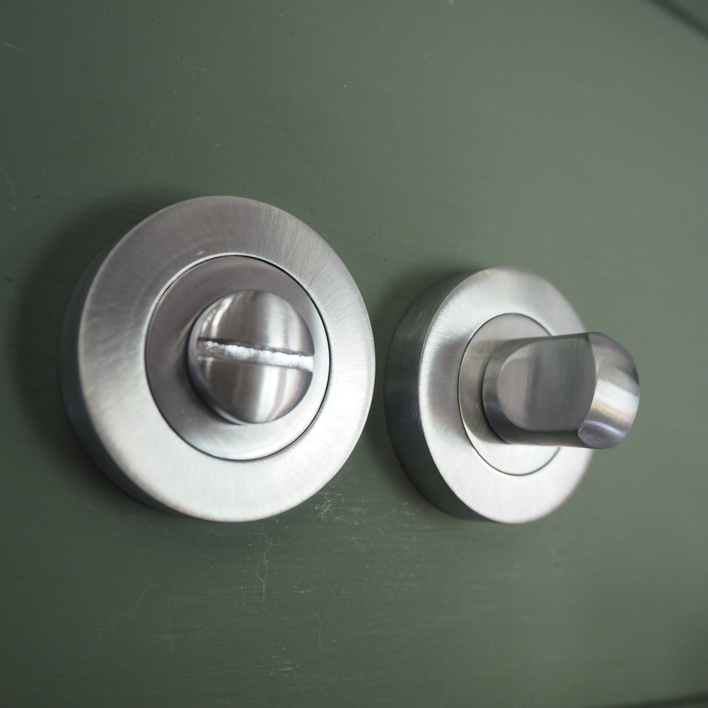 Bathroom turn and release Satin Chrome