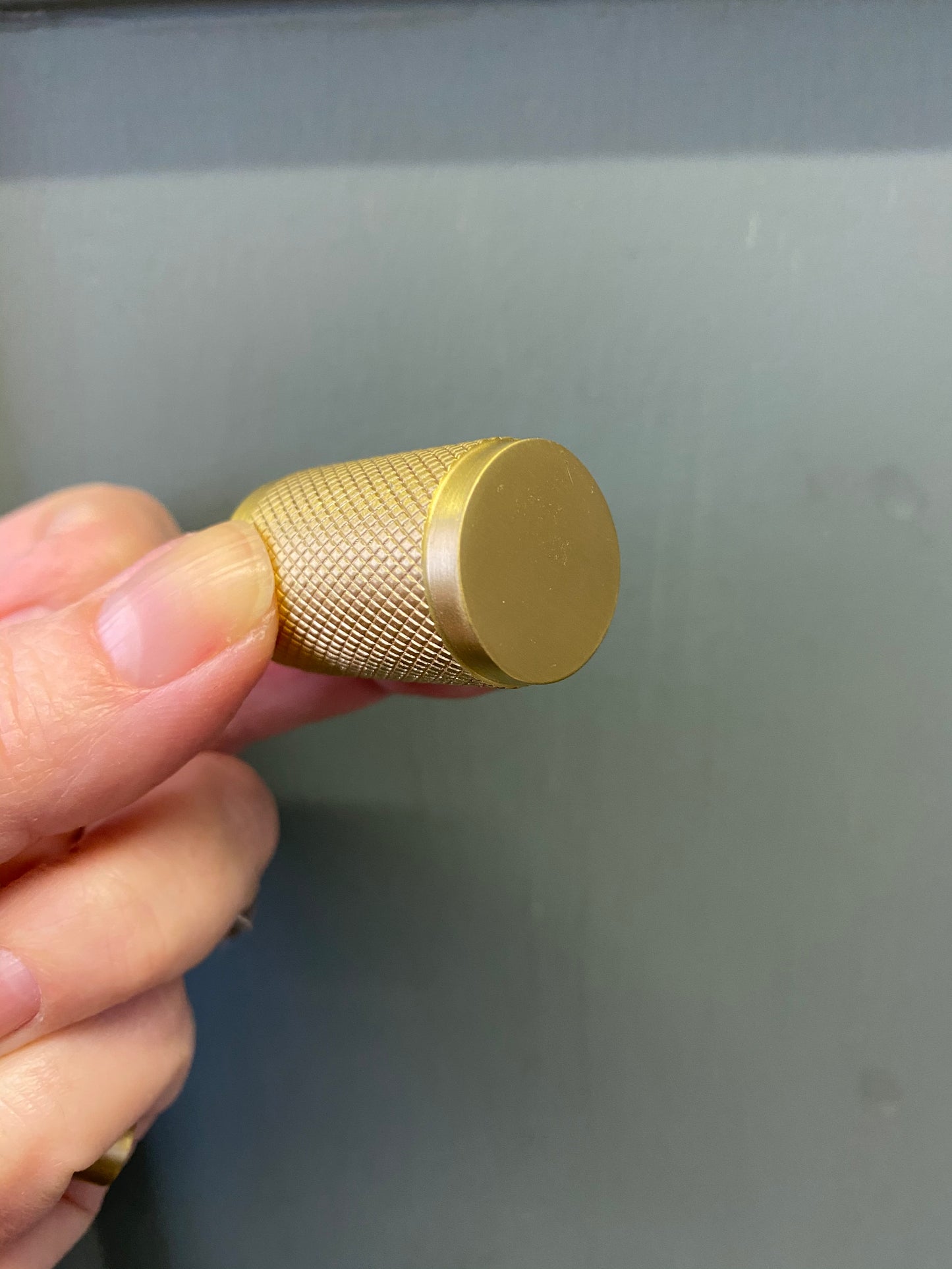 Knurled cupboard knob