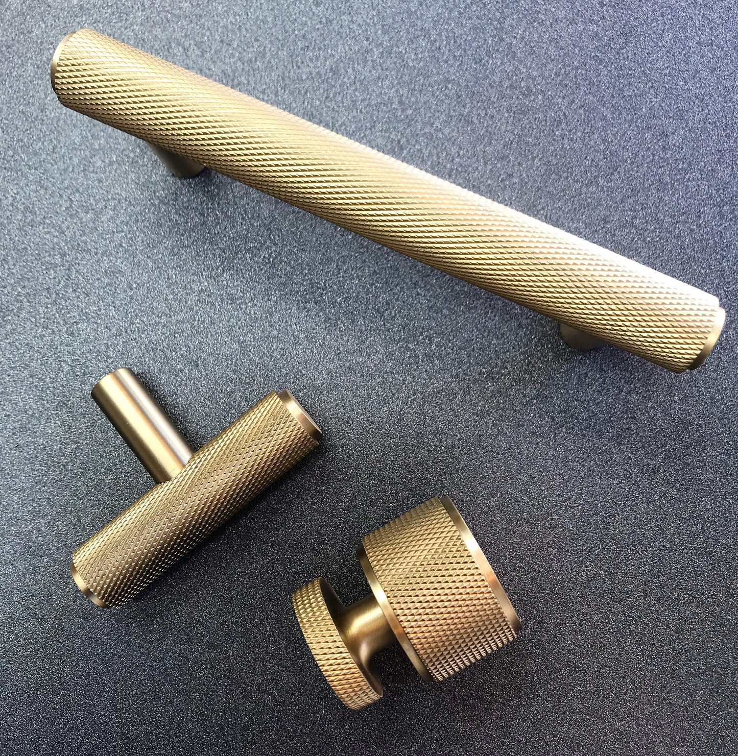 Piccadilly satin brass t bar knob