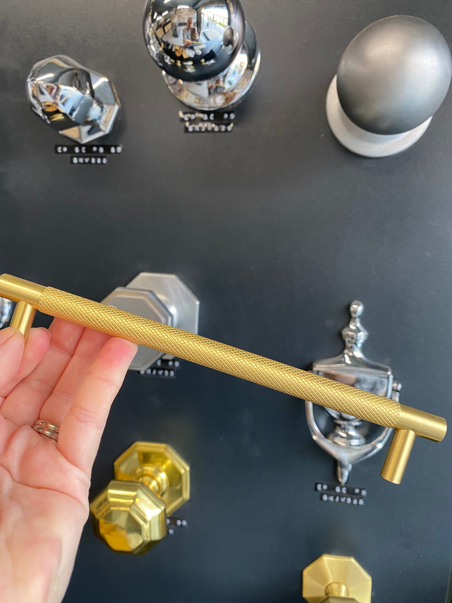 Knurled pull handle Satin Brass