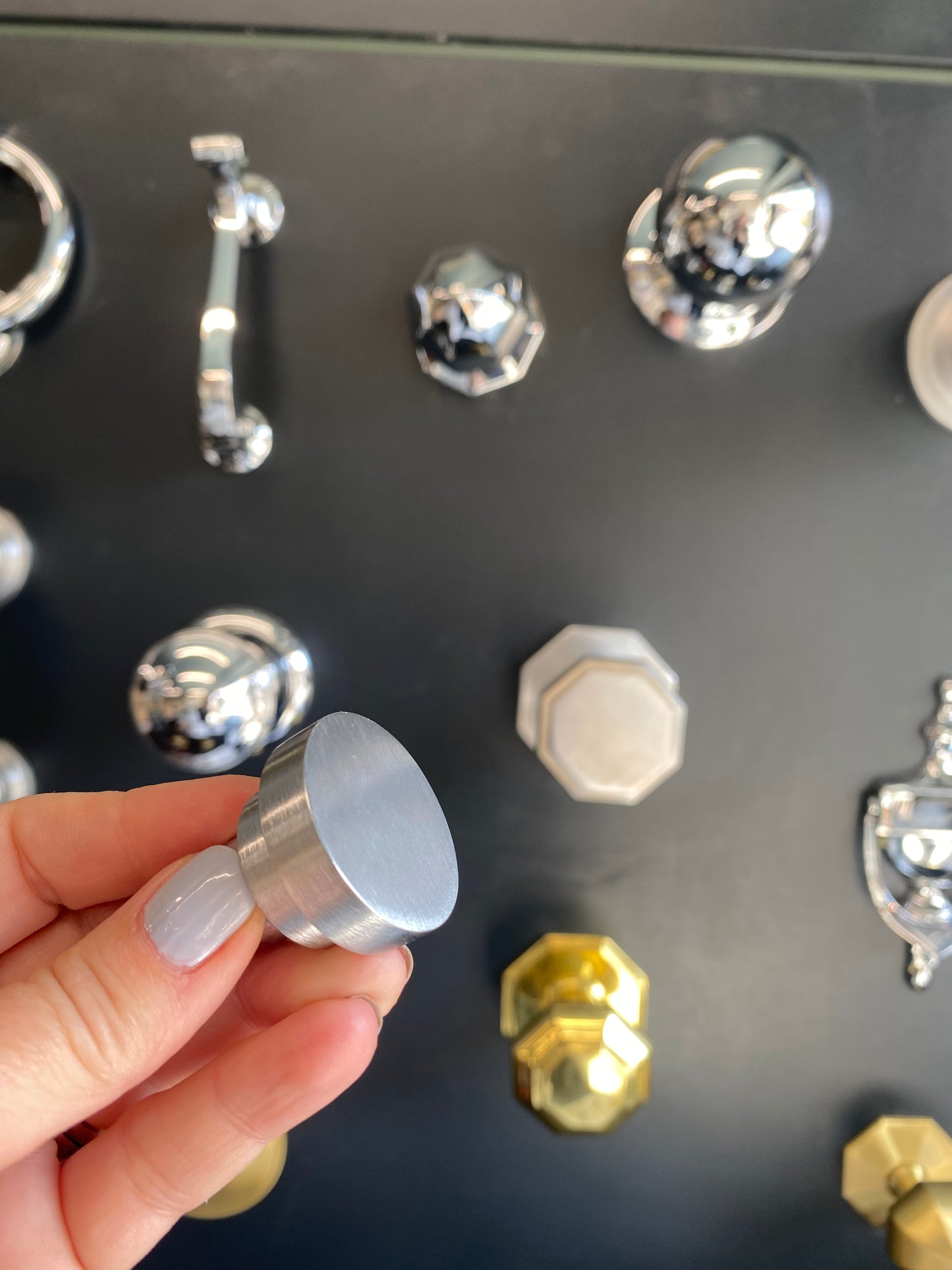 Round stepped satin chrome cupboard knob