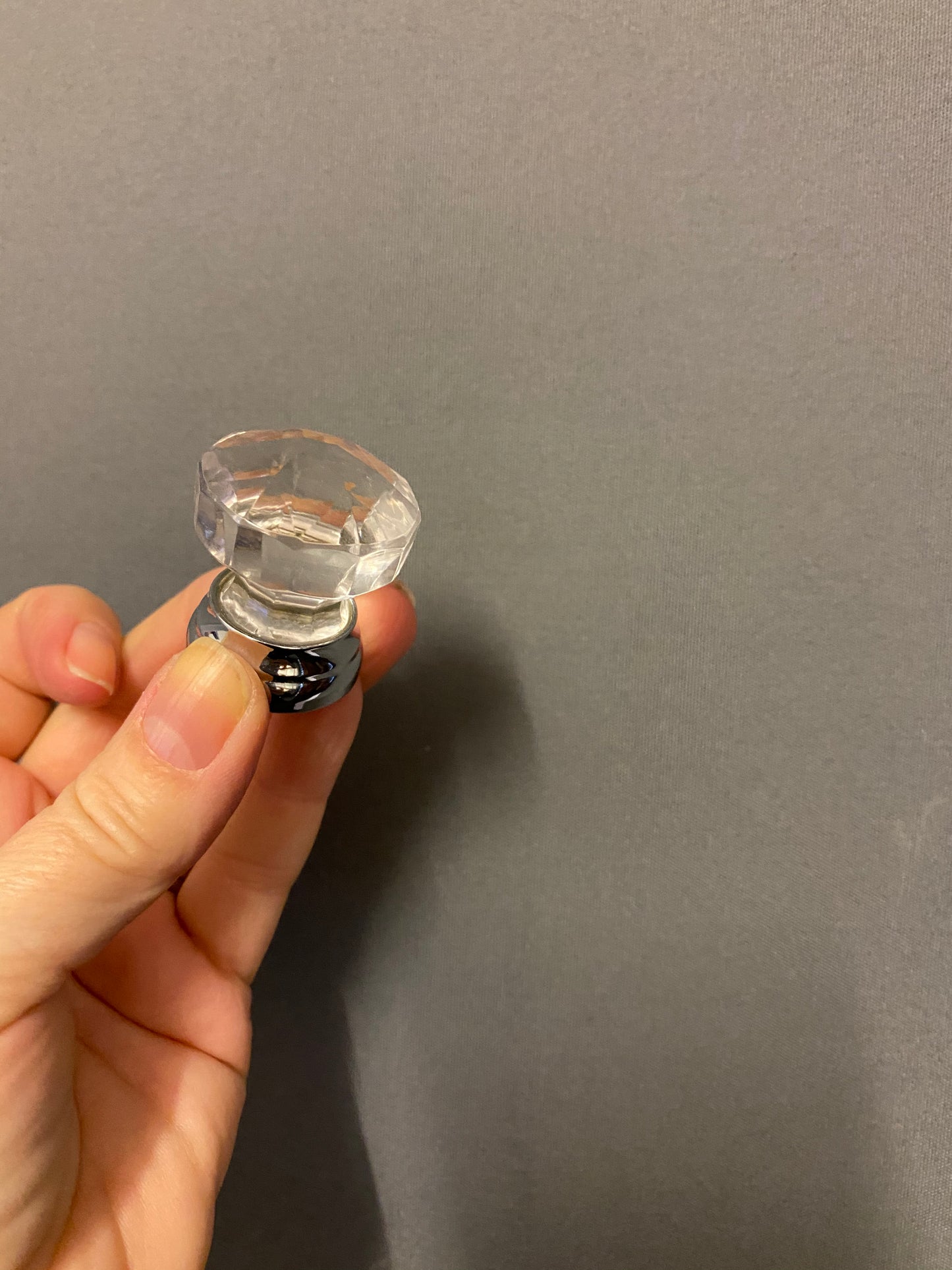 Perspex faceted knob