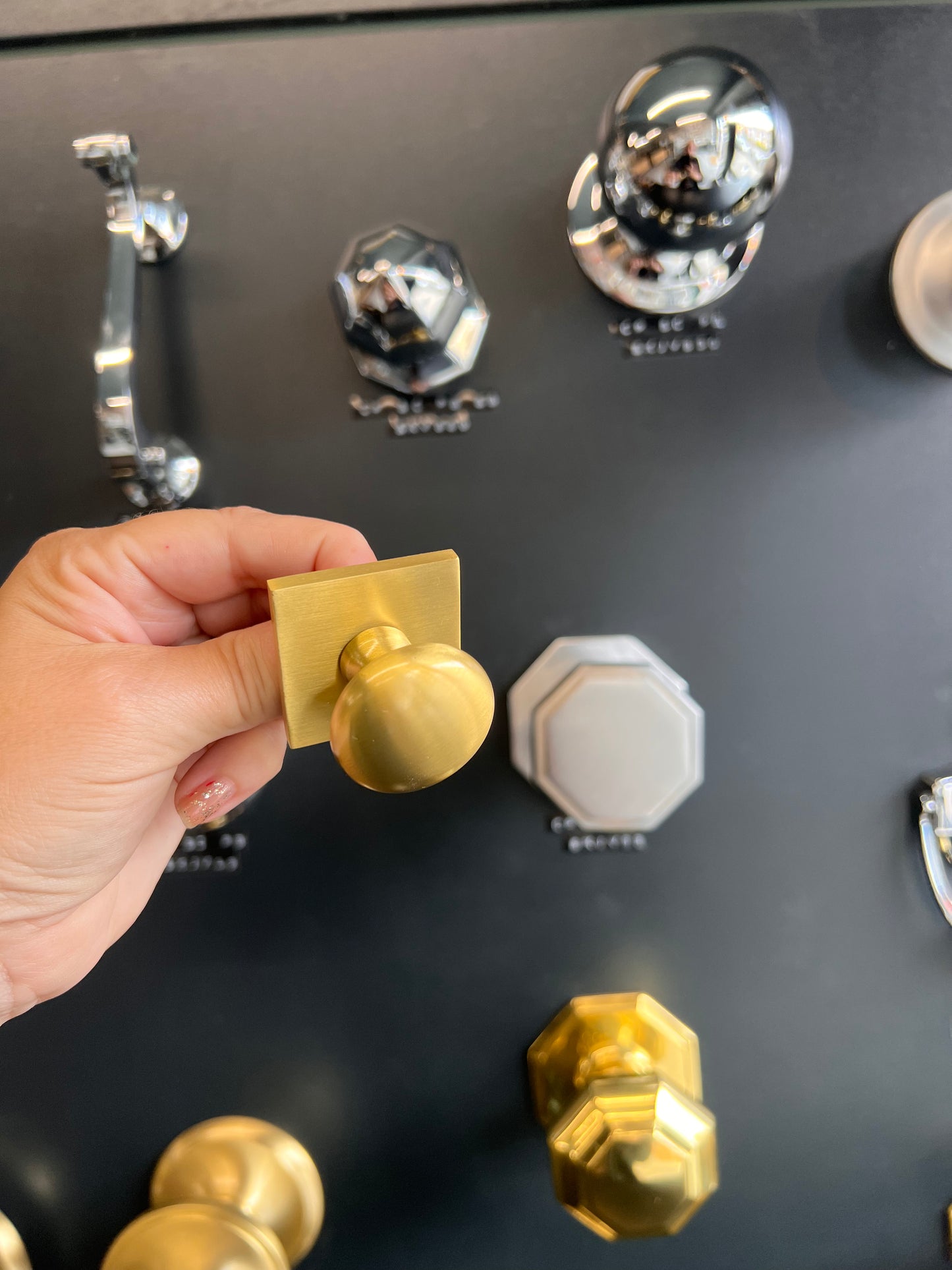 Victorian round cabinet knob with square backplate in satin brass