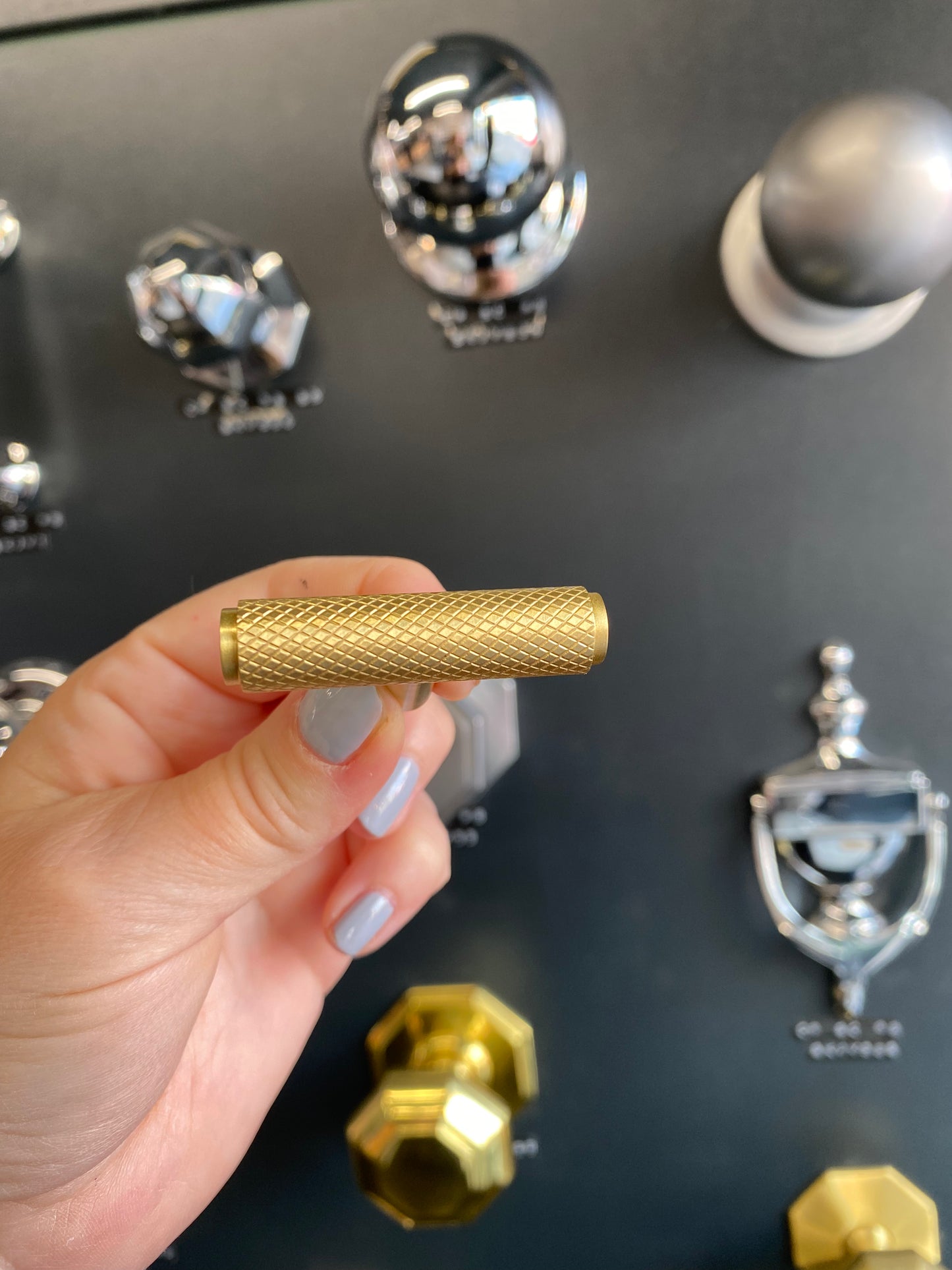 Knurled T-Bar Cabinet Knob in Satin Brass
