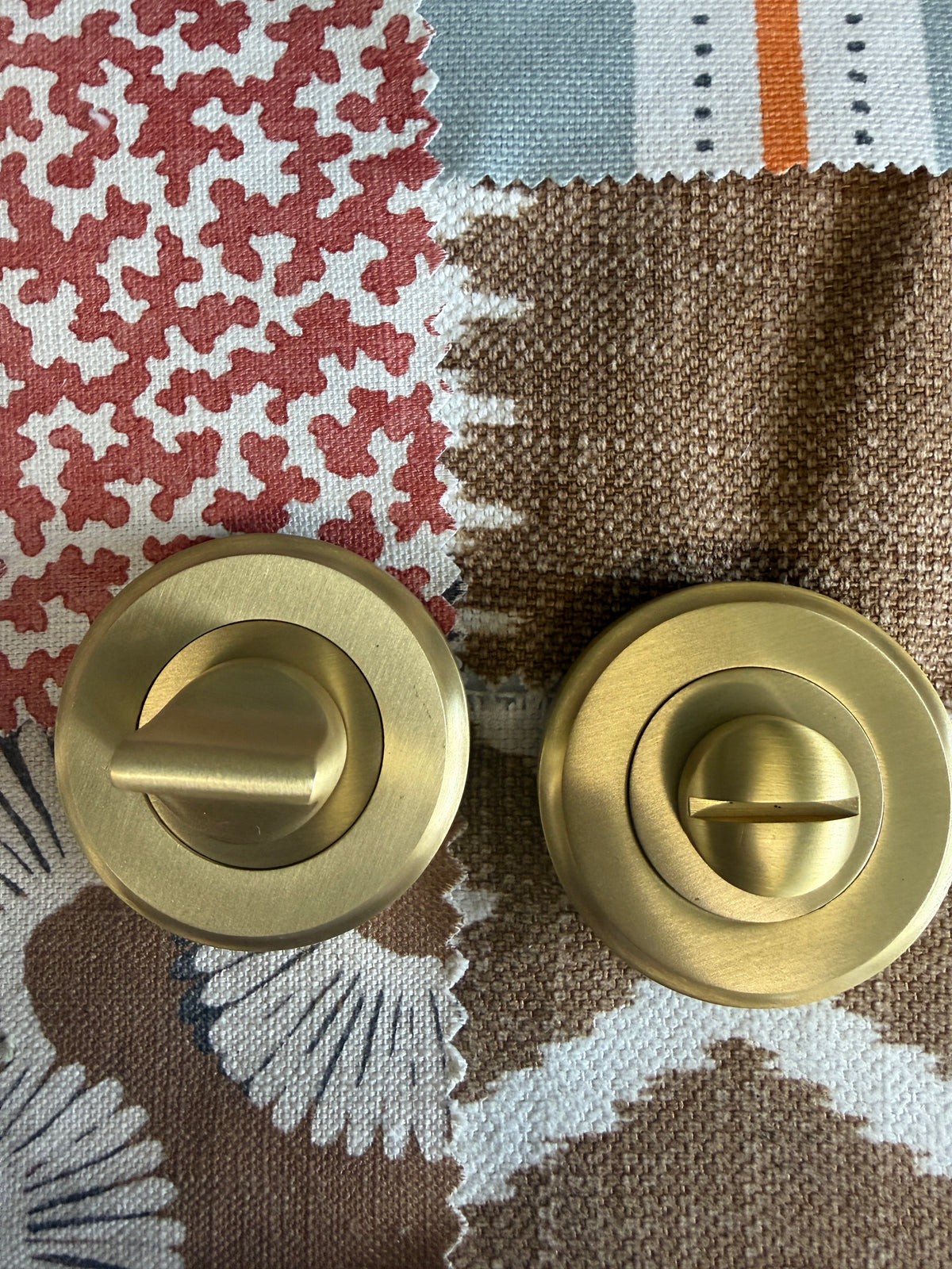 Satin brass bevelled bathroom turn and release