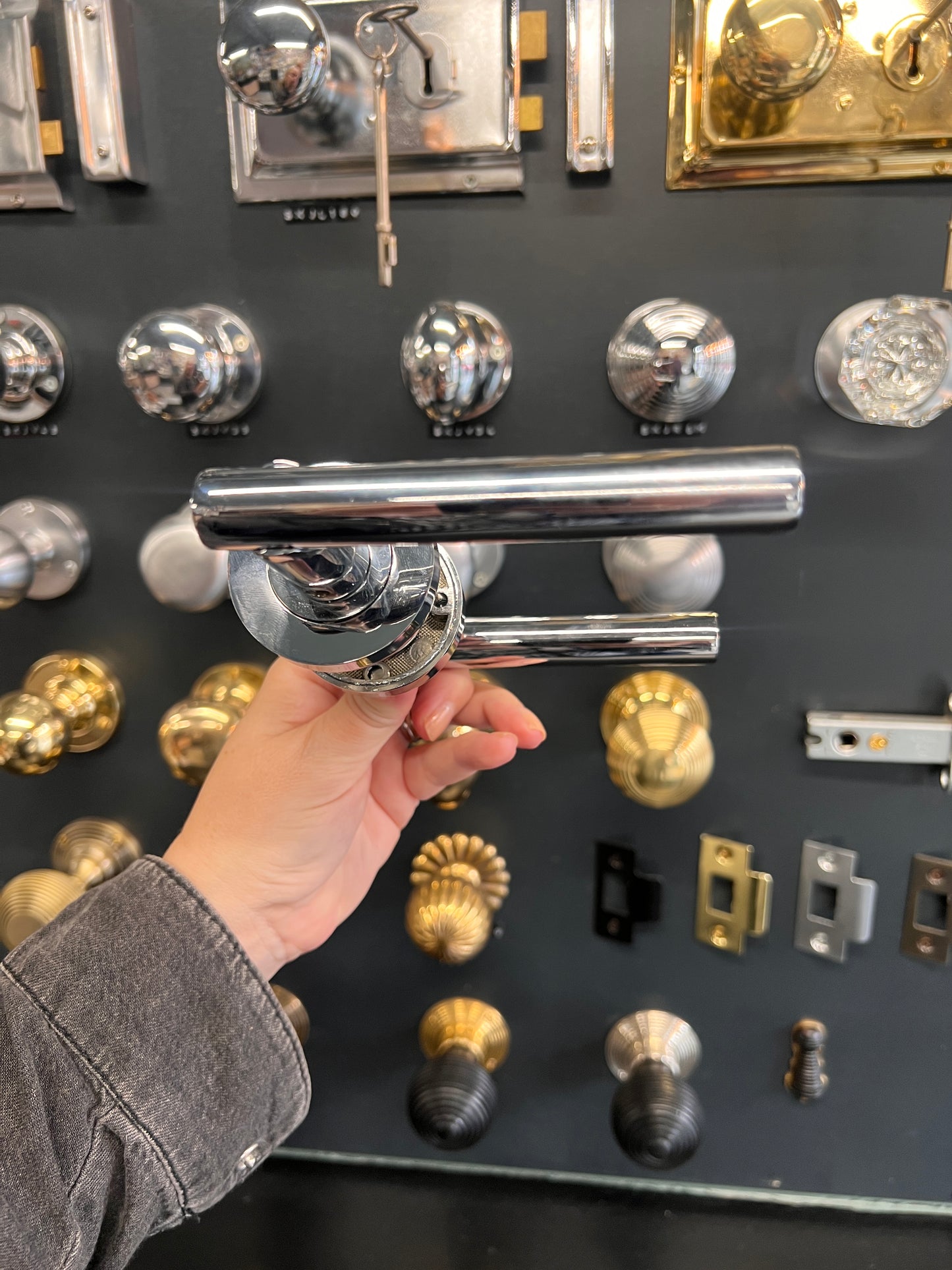 Polished chrome straight lever on rose handles