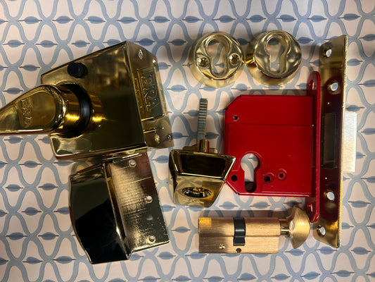 Era pair of polished brass British Standard locks, keyed alike (Thumbturn escape version)