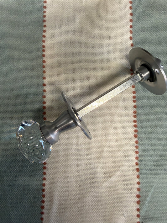 Oval glass bathroom turn and release in satin chrome
