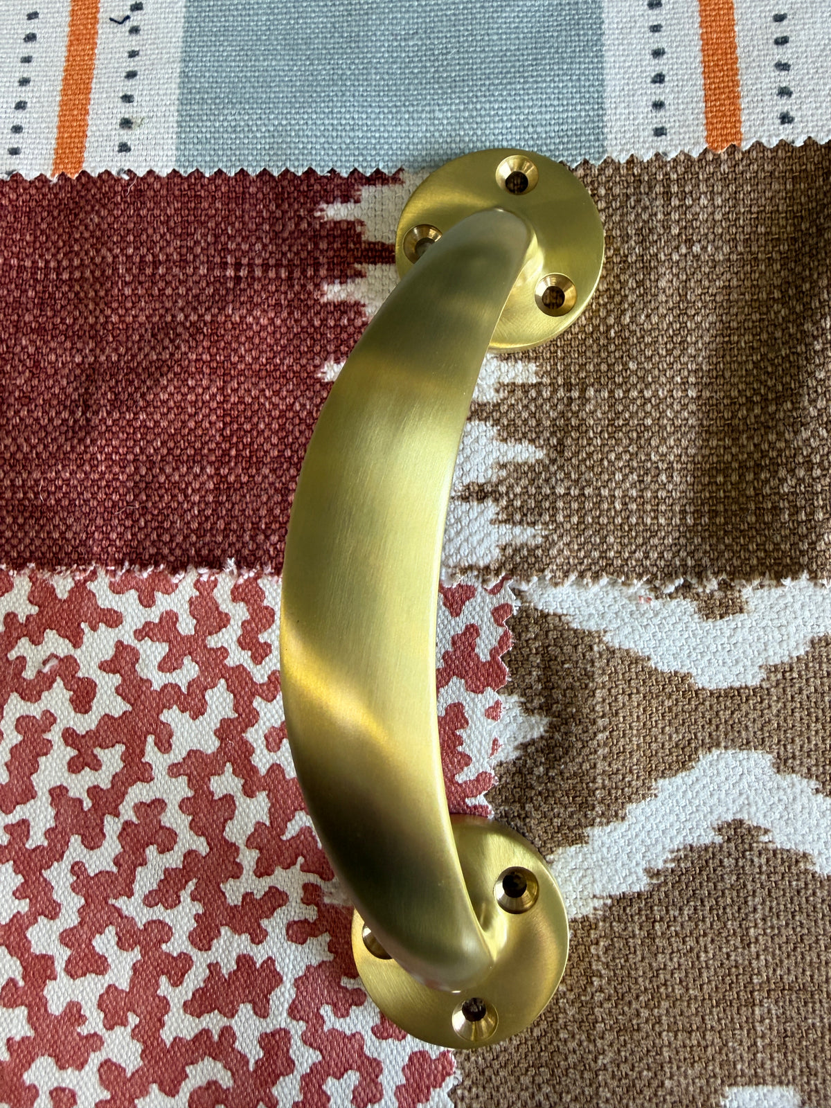 Satin brass bow handle