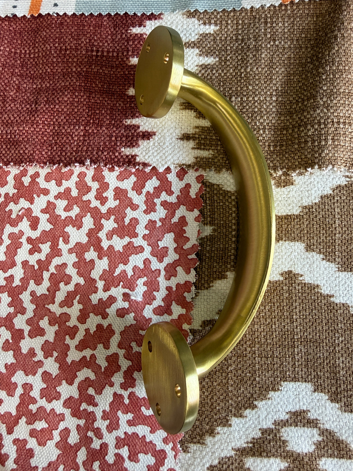 Satin brass bow handle