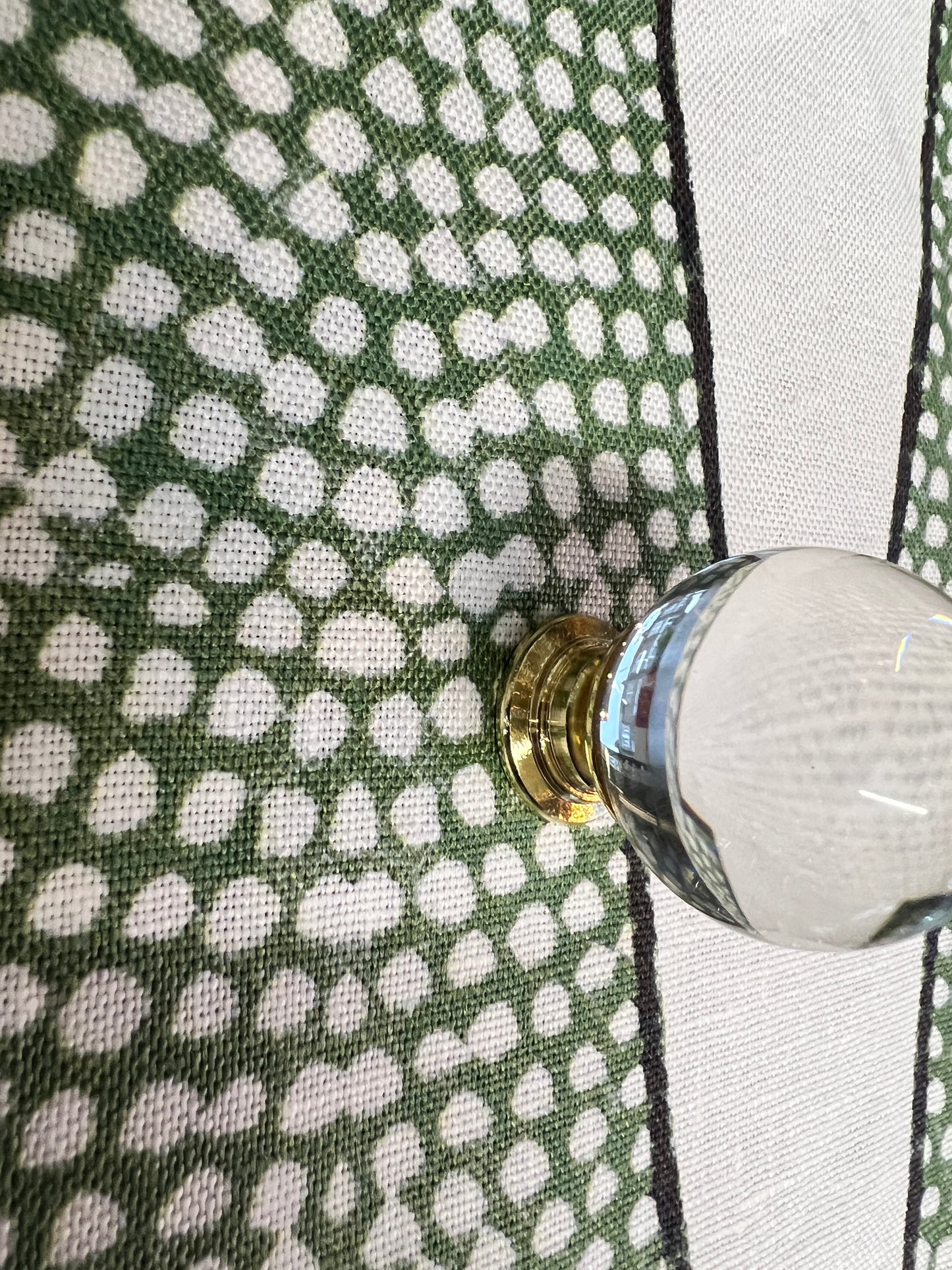 30mm Glass Ball Knob with brass rose