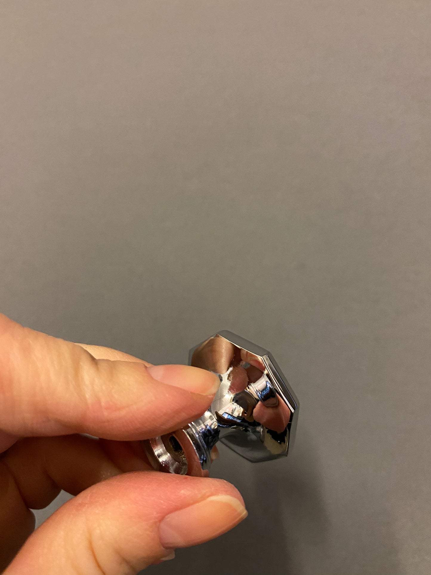 Octagonal cabinet knob