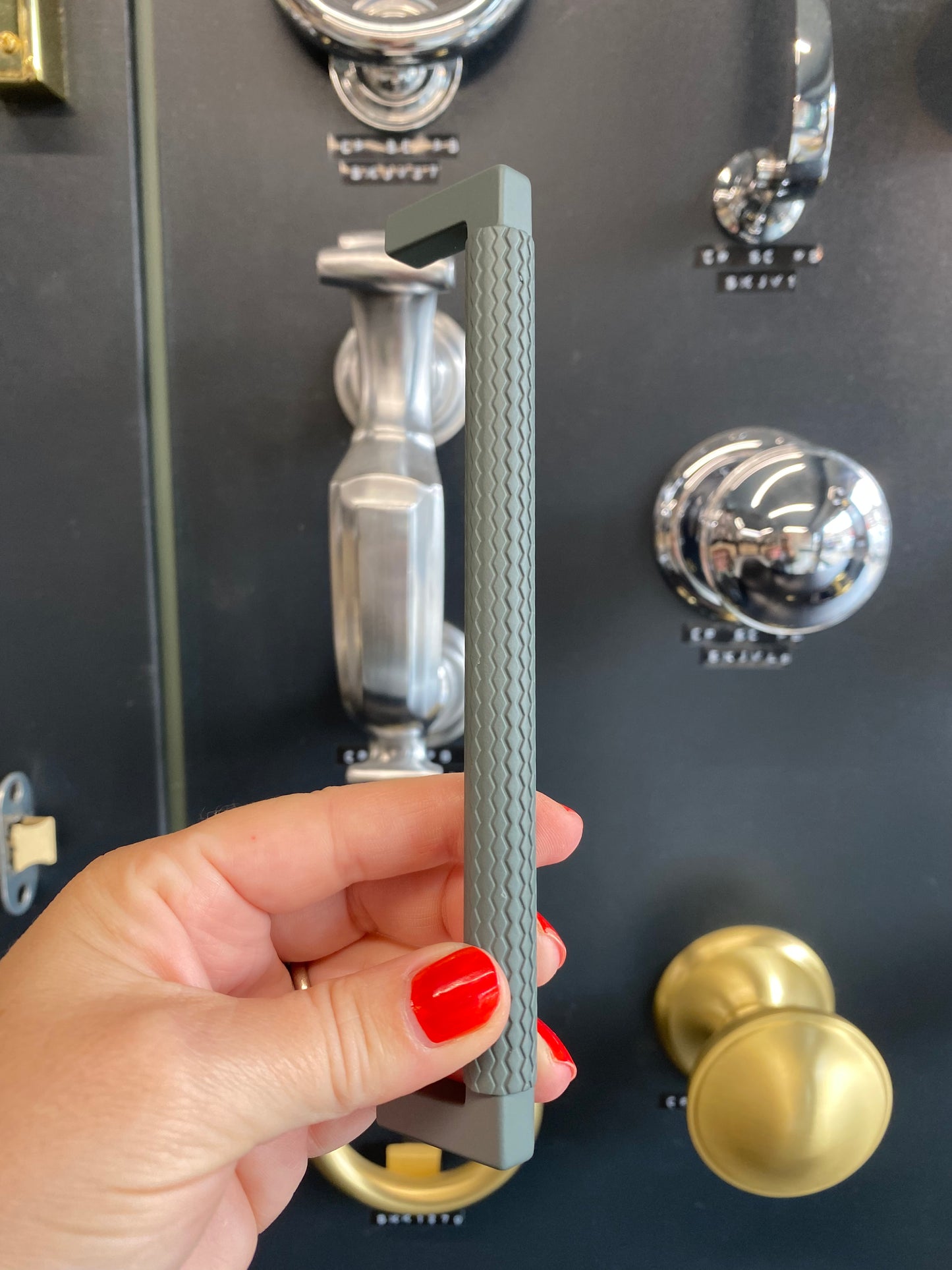 Cabinet pull Green silk touch