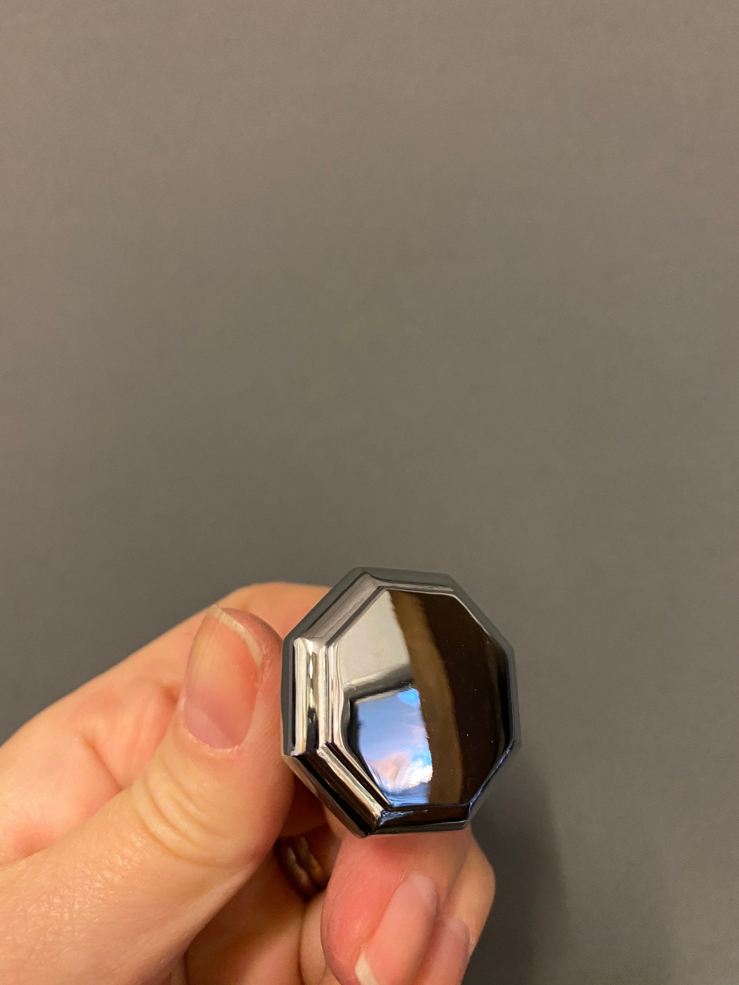 Octagonal cabinet knob