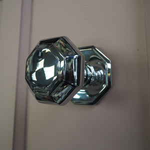 Octagonal polished chrome centre door knob