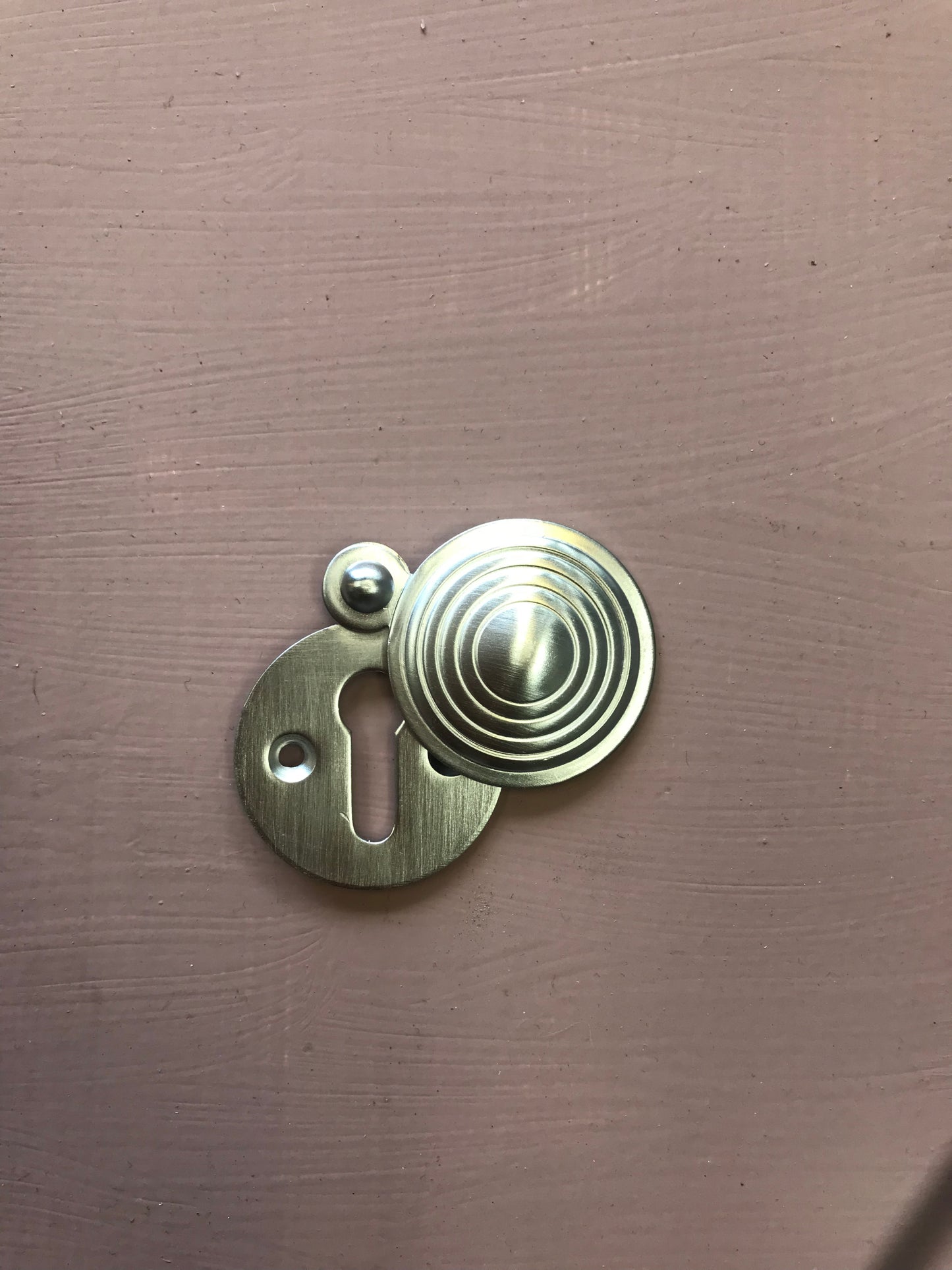 Satin chrome reeded escutcheon