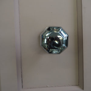Octagonal polished chrome centre door knob