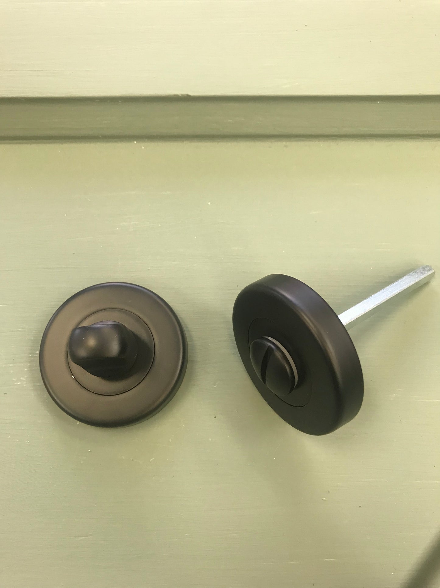 Matt black bathroom round thumbturn lock