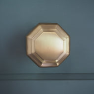 Octagonal satin brass centre door knob