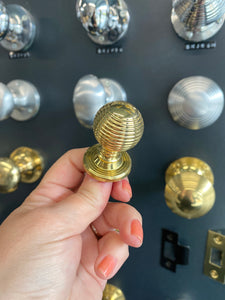 Reeded cupboard knob brass 28mm