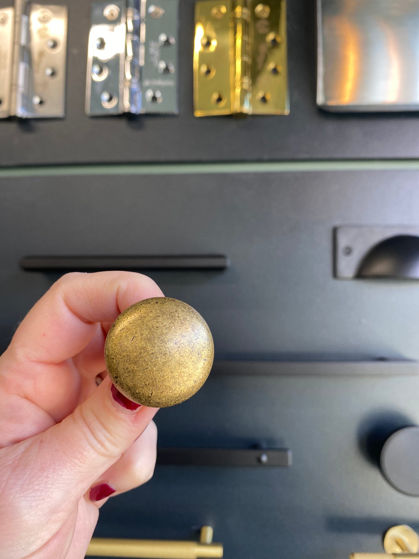 Distressed Brass Classic Round Knob