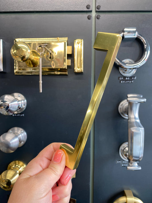 Polished brass metro pull