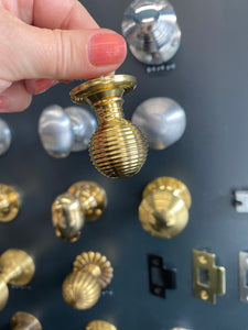 Reeded cupboard knob brass 28mm
