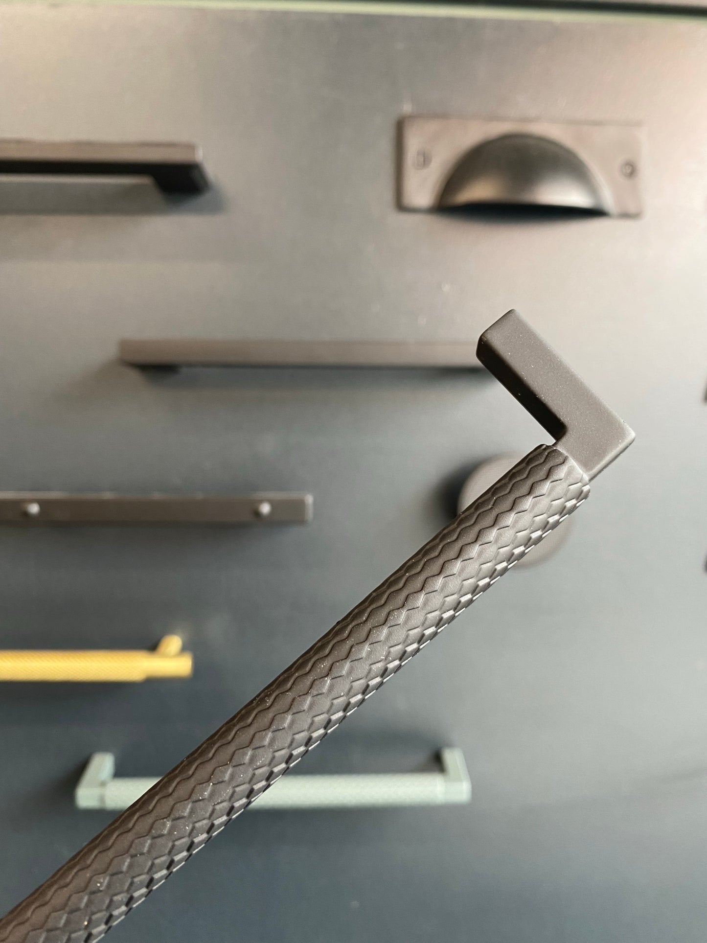 Knurled soft black pull handle