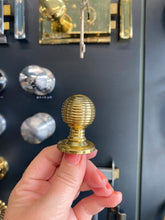 Load image into Gallery viewer, Reeded cupboard knob brass 28mm