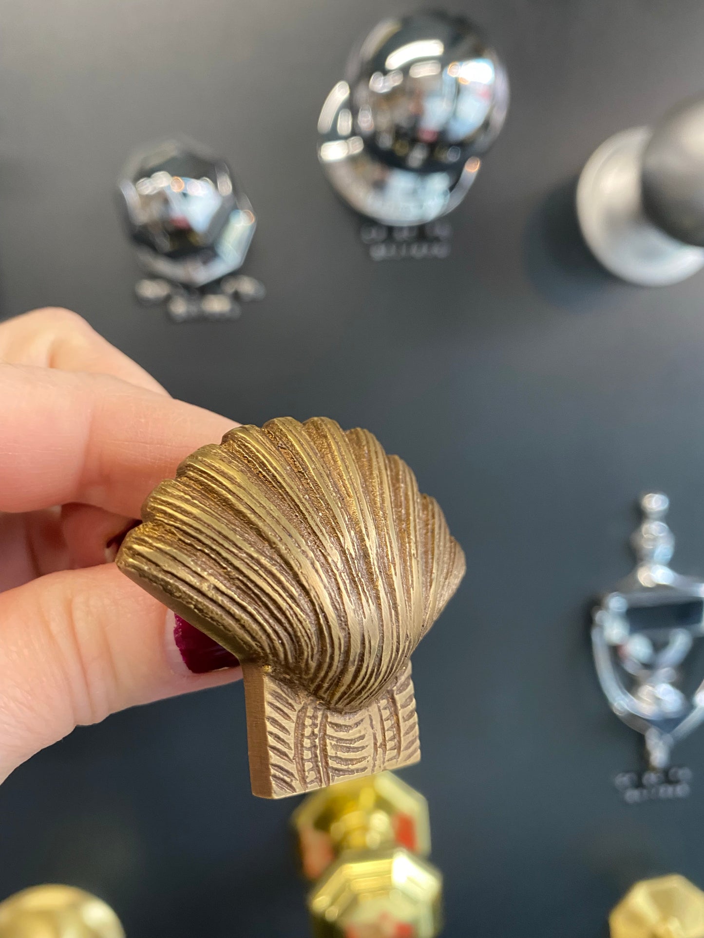 Bronze finish Shell Drawer Cabinet Knob